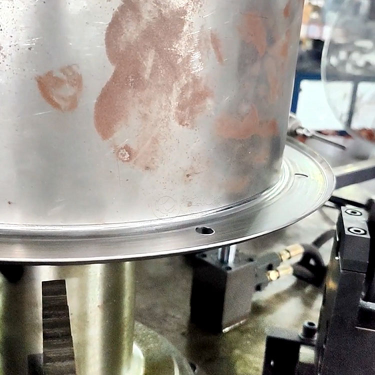 Automatic Flanging Machine